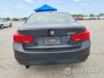 Zdjęcie 6 z 12 samochodu: 2018 BMW 320 I VIN:WBA8E1G57JNU90580 - miniatura