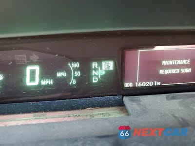 Zdjęcie 9 z 12 samochodu: 2012 TOYOTA PRIUS TWO VIN:JTDKN3DU4C5461301 - miniatura