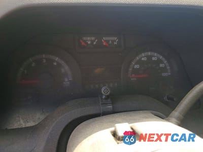 Zdjęcie 9 z 13 samochodu: 2013 FORD ECONOLINE E350 SUPER DUTY CUTAWAY VAN VIN:1FDWE3FL1DDA14529 - miniatura