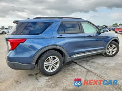 Trzecie zdjęcie samochodu z tyłu: 2020 FORD EXPLORER XLT VIN:1FMSK7DH8LGA88847 - miniatura