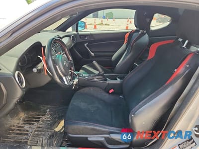 Zdjęcie 7 z 12 samochodu: 2013 SCION FR-S 10 SERIES VIN:JF1ZNAA19D2732567 - miniatura
