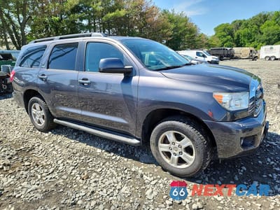 Czwarte zdjęcie samochodu z boku: 2013 TOYOTA SEQUOIA SR5 VIN:5TDBY5G15DS082730 - miniatura