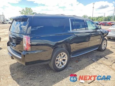 Trzecie zdjęcie samochodu z tyłu: 2019 GMC YUKON XL K1500 SLE VIN:1GKS2FKC7KR263750 - miniatura