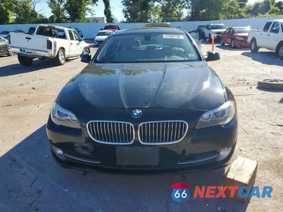 Piąte zdjęcie samochodu w środku: 2013 BMW 528 XI VIN:WBAXH5C58DD115369 - miniatura