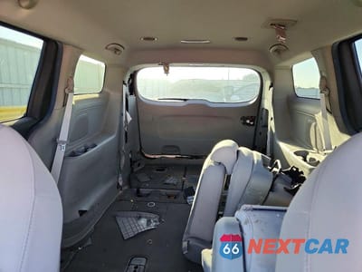 Zdjęcie 10 z 14 samochodu: 2021 KIA SEDONA LX VIN:KNDMB5C18M6673831 - miniatura