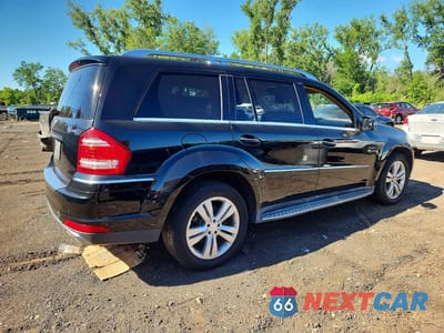 Trzecie zdjęcie samochodu z tyłu: 2011 MERCEDES-BENZ GL 450 4MATIC VIN:4JGBF7BE2BA645251 - miniatura