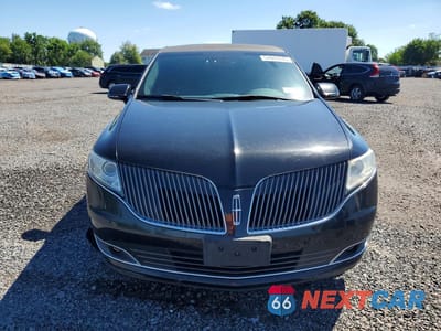 Piąte zdjęcie samochodu w środku: 2015 LINCOLN MKT VIN:2L1MJ5LK7FBL01832 - miniatura