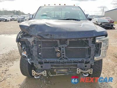 Piąte zdjęcie samochodu w środku: 2017 FORD F350 SUPER DUTY VIN:1FT8W3BT6HEB26095 - miniatura