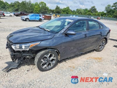 2021 KIA FORTE LXS 3KPF24AD7ME412801 - główne zdjęcie licytacji z USA - miniatura