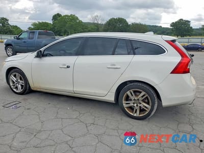 Drugie zdjęcie samochodu z przodu: 2015 VOLVO V60 PREMIER VIN:YV140MEK3F1256391 - miniatura