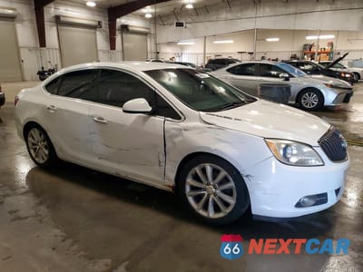 Czwarte zdjęcie samochodu z boku: 2013 BUICK VERANO VIN:1G4PS5SK9D4238931 - miniatura