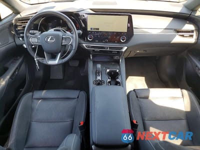 Zdjęcie 15 z 28 samochodu: 2025 LEXUS RX 450H+ LUXURY VIN:JTJCJMGA8S2026902 - miniatura