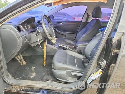 Zdjęcie 13 z 24 samochodu: 2012 VOLKSWAGEN JETTA VIN:3VWDX7AJ2CM340133 - miniatura
