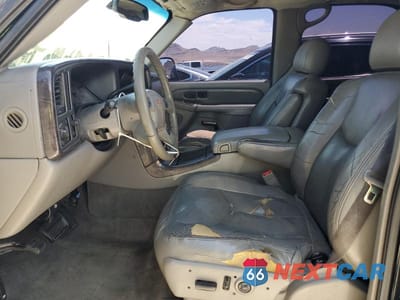 Zdjęcie 7 z 12 samochodu: 2004 GMC YUKON DENALI VIN:1GKEK63U54J317343 - miniatura