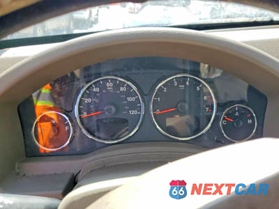 Zdjęcie 9 z 13 samochodu: 2008 JEEP LIBERTY VIN:1J8GN58KX8W188000 - miniatura