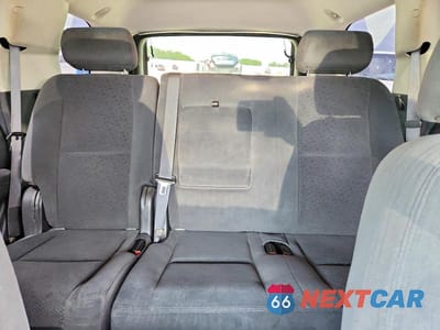 Zdjęcie 10 z 13 samochodu: 2007 GMC YUKON VIN:1GKFC13067R237640 - miniatura