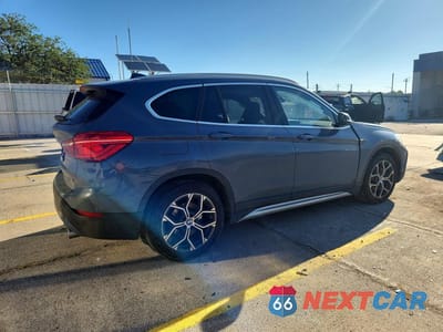 Trzecie zdjęcie samochodu z tyłu: 2021 BMW X1 XDRIVE28I VIN:WBXJG9C07M3M76687 - miniatura