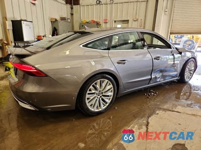 Trzecie zdjęcie samochodu z tyłu: 2019 AUDI A7 PREMIUM PLUS VIN:WAUR2AF22KN029390 - miniatura