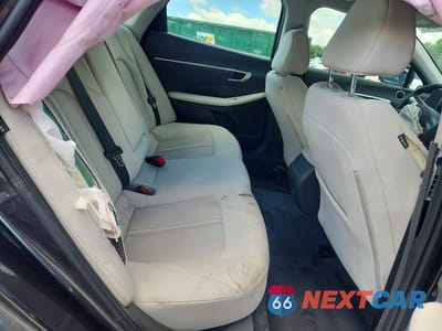 Zdjęcie 10 z 13 samochodu: 2025 HYUNDAI SONATA SEL VIN:KMHL64JA7SA513913 - miniatura