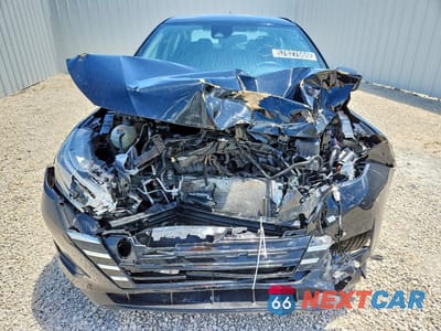 Piąte zdjęcie samochodu w środku: 2025 NISSAN VERSA S VIN:3N1CN8DV9SL838362 - miniatura