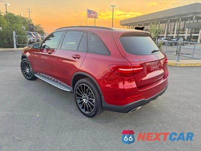 Trzecie zdjęcie samochodu z tyłu: 2018 MERCEDES-BENZ GLC 300 VIN:WDC0G4JB5JV079991 - miniatura