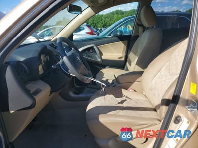 Zdjęcie 7 z 13 samochodu: 2009 TOYOTA RAV4 BASE VIN:JTMBF33VX95014150 - miniatura