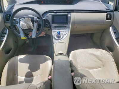 Zdjęcie 8 z 12 samochodu: 2010 TOYOTA PRIUS IV VIN:JTDKN3DU1A5090742 - miniatura