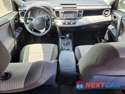 Zdjęcie 8 z 13 samochodu: 2015 TOYOTA RAV4 LE VIN:JTMZFREV5FJ040995 - miniatura