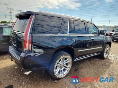 Trzecie zdjęcie samochodu z tyłu: 2017 CADILLAC ESCALADE PLATINUM VIN:1GYS4DKJ4HR325536 - miniatura