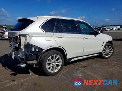 Trzecie zdjęcie samochodu z tyłu: 2018 BMW X5 SDRIVE35I VIN:5UXKR2C52J0Z16129 - miniatura