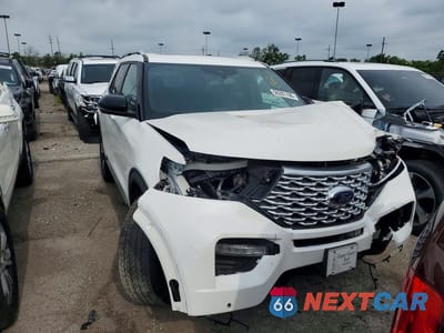 Piąte zdjęcie samochodu w środku: 2020 FORD EXPLORER PLATINUM VIN:1FM5K8HC5LGA24685 - miniatura