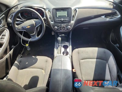 Zdjęcie 8 z 12 samochodu: 2017 CHEVROLET MALIBU LT VIN:1G1ZE5ST1HF142131 - miniatura