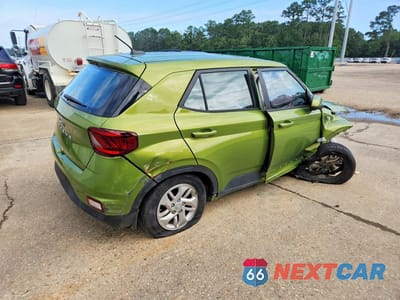 Trzecie zdjęcie samochodu z tyłu: 2024 HYUNDAI VENUE SE VIN:KMHRB8A38RU319186 - miniatura