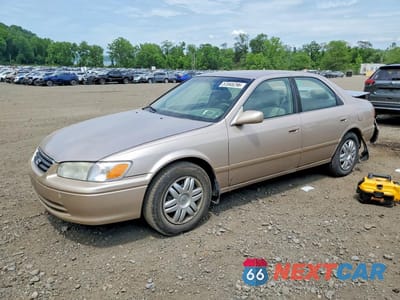 2001 TOYOTA CAMRY LE 4T1BG22K01U851980 - główne zdjęcie licytacji z USA - miniatura