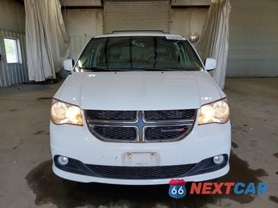 Piąte zdjęcie samochodu w środku: 2017 DODGE GRAND CARAVAN SXT VIN:2C4RDGCG5HR746958 - miniatura