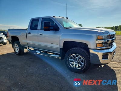 Czwarte zdjęcie samochodu z boku: 2019 CHEVROLET SILVERADO K2500 HEAVY DUTY LT VIN:2GC2KSEGXK1126863 - miniatura