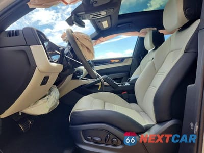 Zdjęcie 7 z 14 samochodu: 2026 PORSCHE CAYENNE SE HYBRID VIN:WP1AN2AY4TDA20172 - miniatura