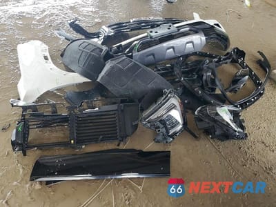 Zdjęcie 13 z 14 samochodu: 2026 GMC TERRAIN AT4 VIN:3GKALYEG4TL241135 - miniatura