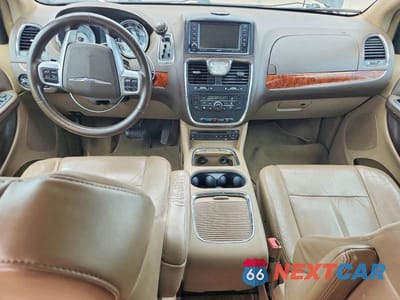 Zdjęcie 8 z 13 samochodu: 2011 CHRYSLER TOWN & COUNTRY LIMITED VIN:2A4RR6DG0BR500234 - miniatura