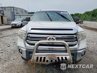 Piąte zdjęcie samochodu w środku: 2017 TOYOTA TUNDRA SR5 VIN:5TFUY5F11HX595676 - miniatura