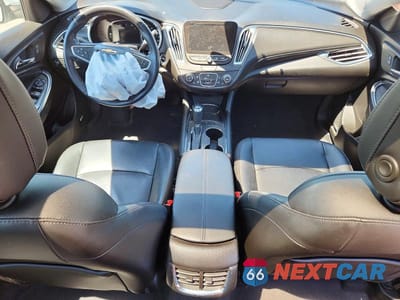 Zdjęcie 8 z 12 samochodu: 2018 CHEVROLET MALIBU LT VIN:1G1ZD5STXJF207017 - miniatura