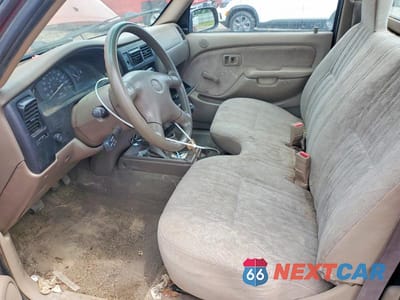 Zdjęcie 7 z 12 samochodu: 2001 TOYOTA TACOMA BASE VIN:5TENL42N11Z828427 - miniatura