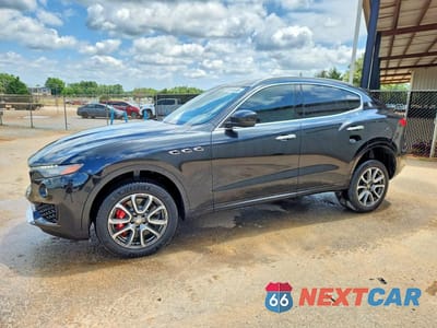 2017 MASERATI LEVANTE S LUXURY ZN661YUL1HX241268 - główne zdjęcie licytacji z USA - miniatura