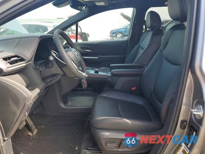 Zdjęcie 7 z 14 samochodu: 2026 TOYOTA SIENNA XSE VIN:5TDXSKFC0TS229527 - miniatura