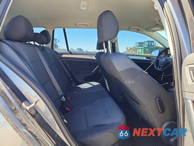 Zdjęcie 10 z 13 samochodu: 2017 VOLKSWAGEN GOLF SPORTWAGEN S VIN:3VW017AUXHM538122 - miniatura