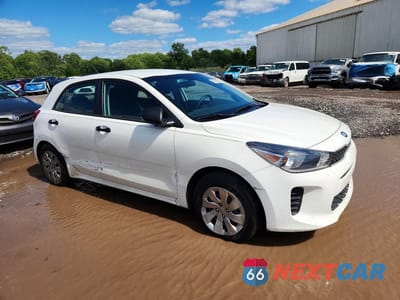 Czwarte zdjęcie samochodu z boku: 2018 KIA RIO 5-DOOR LX VIN:3KPA25ABXJE120411 - miniatura