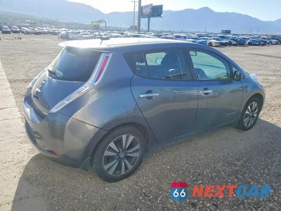 Trzecie zdjęcie samochodu z tyłu: 2015 NISSAN LEAF SV VIN:1N4AZ0CP6FC311853 - miniatura
