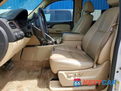 Zdjęcie 7 z 13 samochodu: 2008 CHEVROLET TAHOE K1500 VIN:1GNFK13058J182734 - miniatura