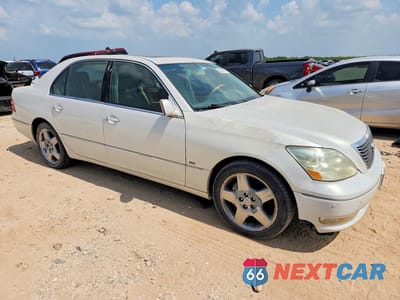 Czwarte zdjęcie samochodu z boku: 2004 LEXUS LS 430 VIN:JTHBN36F640162324 - miniatura