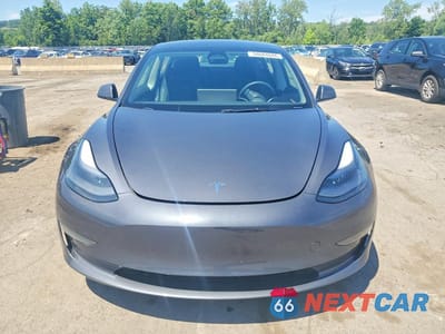Piąte zdjęcie samochodu w środku: 2023 TESLA MODEL 3 VIN:5YJ3E1EAXPF669166 - miniatura